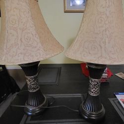 Table LAMPS Ashley Furniture