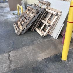 Free Pallets