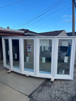 New bay window Simonton 6500 series size w 144 h66 jam is 4.9/16 $2150