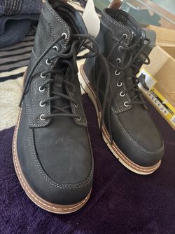 KEEN Black Leather Lace-Up Boots