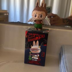 Labubu figures With OG box $10 Each///five dollars each until midnight tonight June 11, 2025 pick up