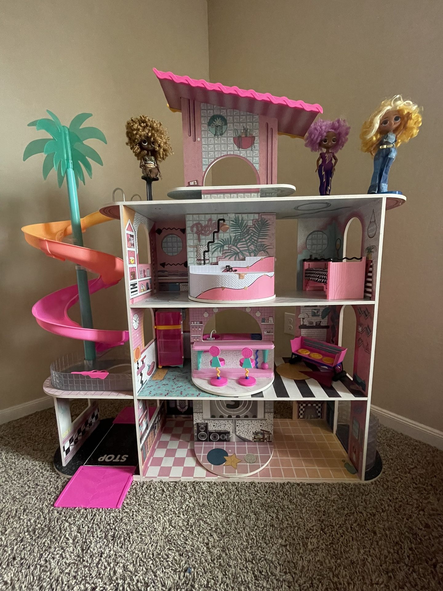 LOL Doll House 