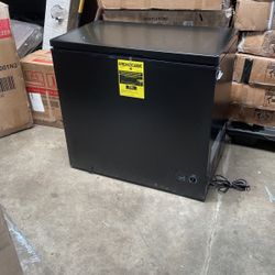 7 Cubic Foot Freezer