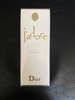 J’adore Dior perfume