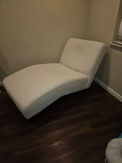 Classic Modern Chaise Lounge Chair Cream /White