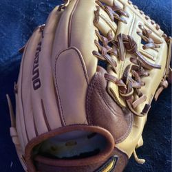 Mizuno Outfield Baseball Glove
