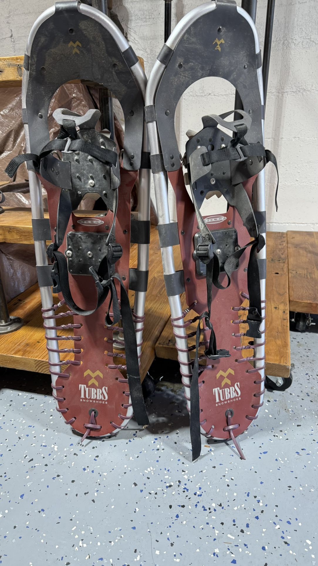 Tubbs Sierra w/ TD91 Control Wings Strap Snowshoes, Men’s