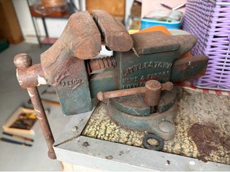 Vintage Littlestown Swivel Bench Vise w/ Anvil – Heavy Duty Cast Iron