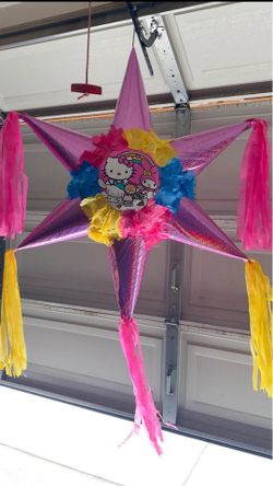 Hello Kitty Star Pinata