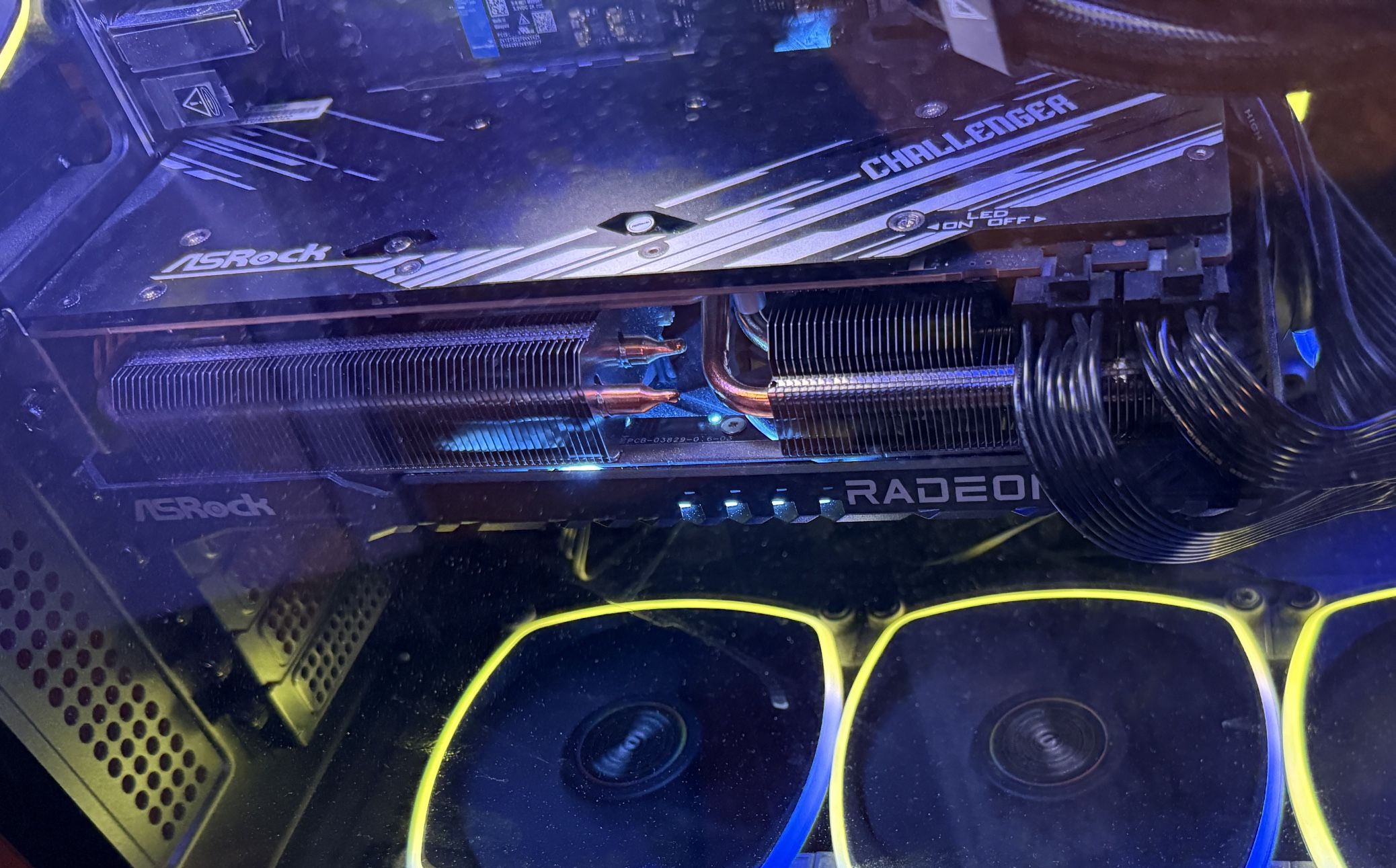 AsRock 7800xt Gpu