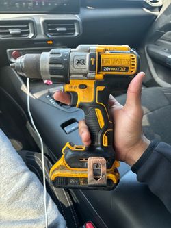 DeWalt 20V MAX XR Brushless 3-Speed Hammer Drill