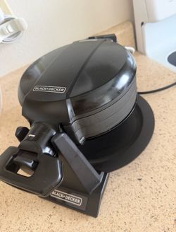 BLACK+DECKER Rotating Double  Waffle Maker, Black Great condition
