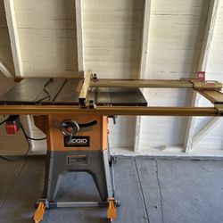 RIDGID R4512 is a 10-inch 13-amp professional table saw w/ LS Positioner Fence system 
