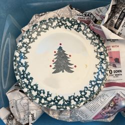 Christmas Dishes, Service For 6