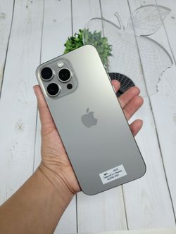 iPhone 15 Pro Max (Unlocked) 256GB