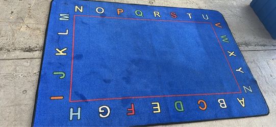 Children’s alphabet rug