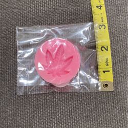 Marijuana Leaf Mold