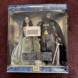 * NEVER BEEN OPENED * Arwen and Aragorn Barbie Doll Lord Of The Rings