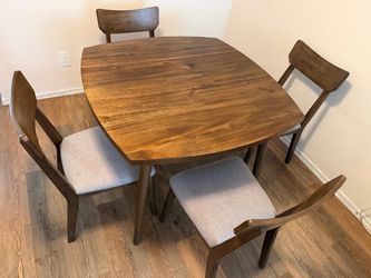 Dinner table and chairs Living Spaces
