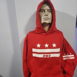 DC 202 HOODIE 