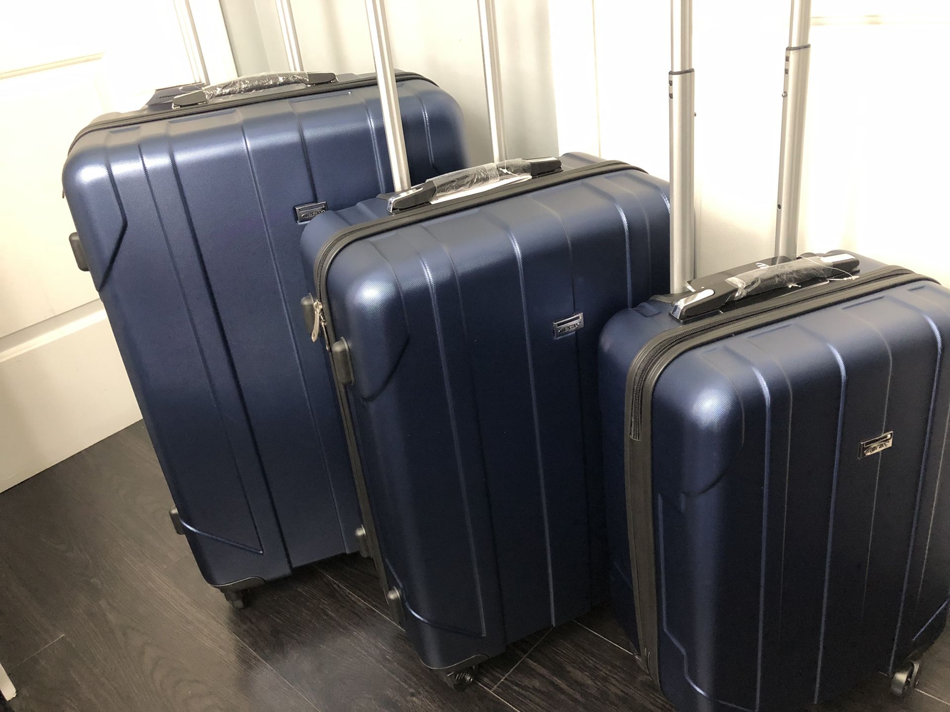 Brand new 3 piece luggage