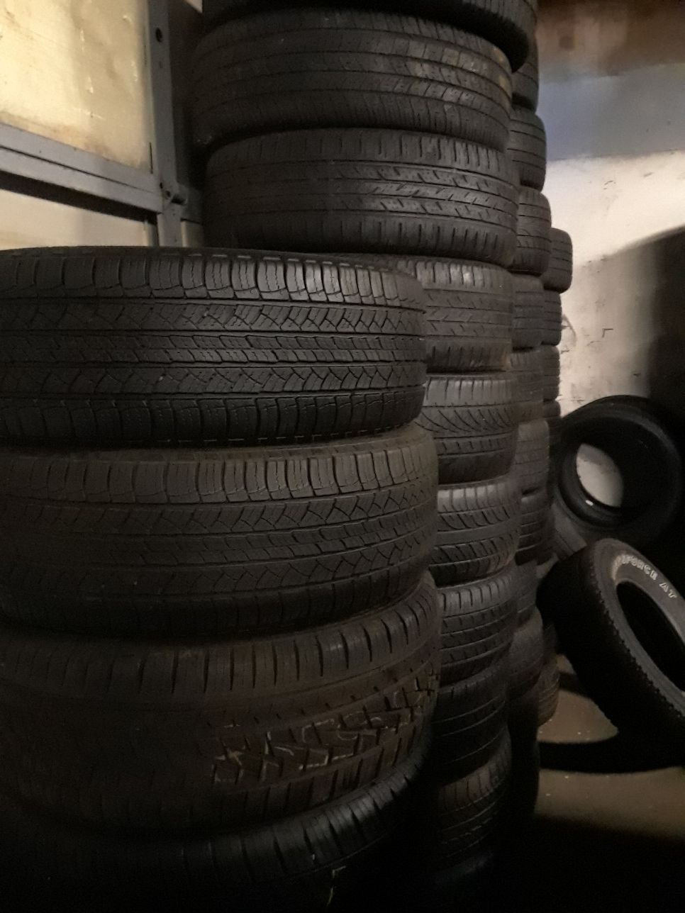 Sets, Pairs, Singles 235 55 R18 Used Tires