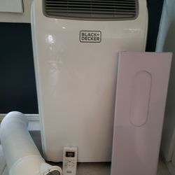 BLACK+DECKER 10,000 BTU Portable Air Conditioner up to 450 Sq. ft. with  Remote Control, White for Sale in Los Angeles, CA - OfferUp