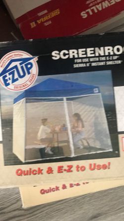 Screen room for canopy