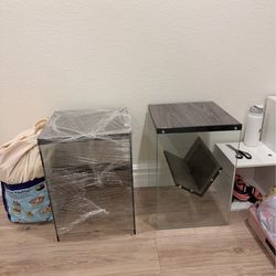 Set of 2 bedside shelves