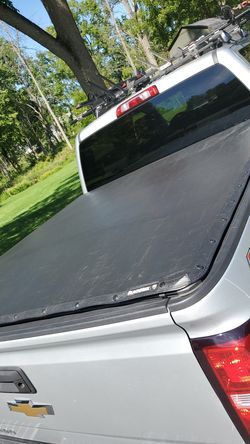 Tonneau cover - Extang snap on - 5.5 bed