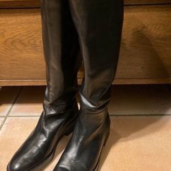 $30-Women's New Zara Leather Boots 