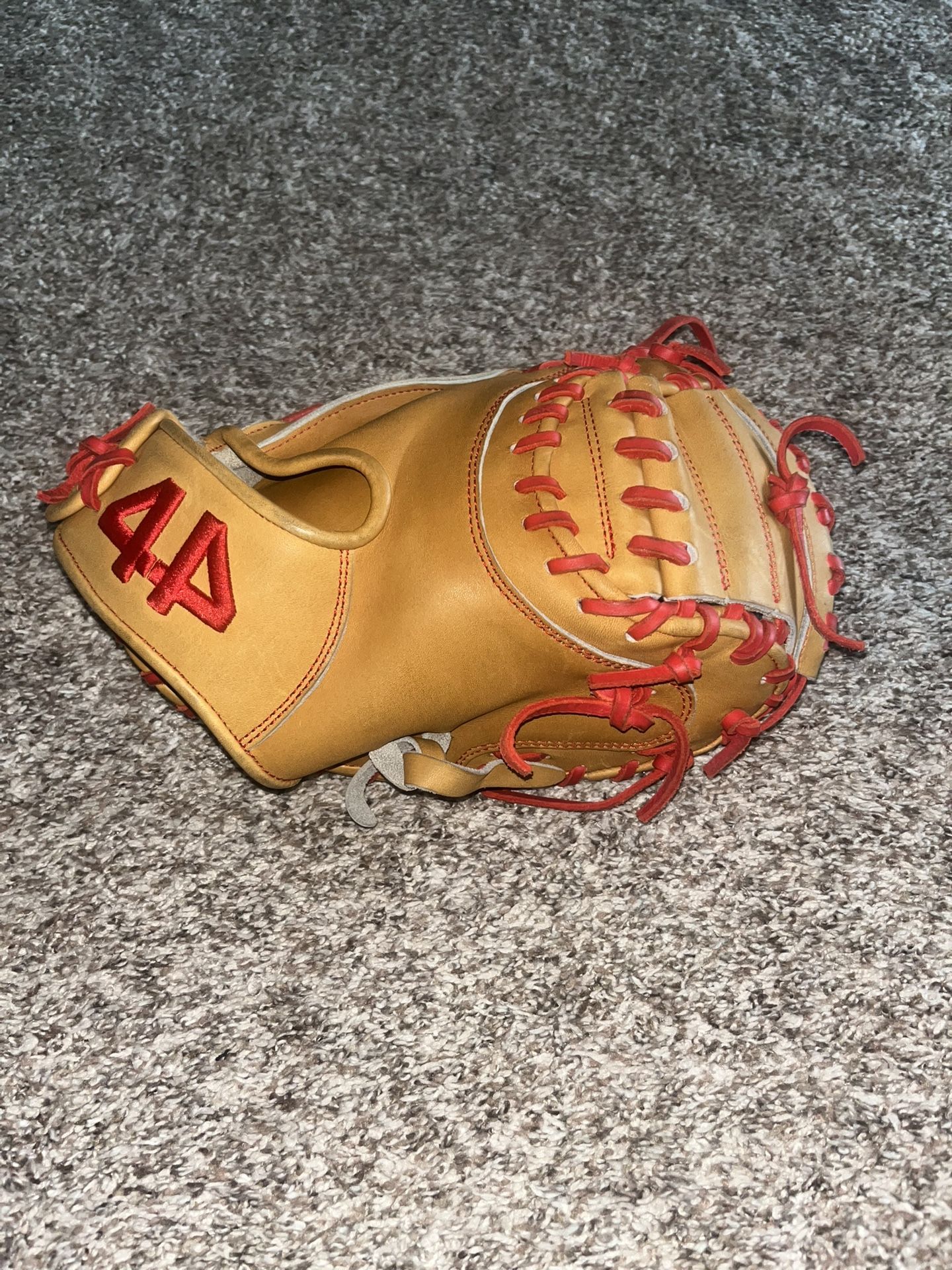 44 Pro baseball catchers glove