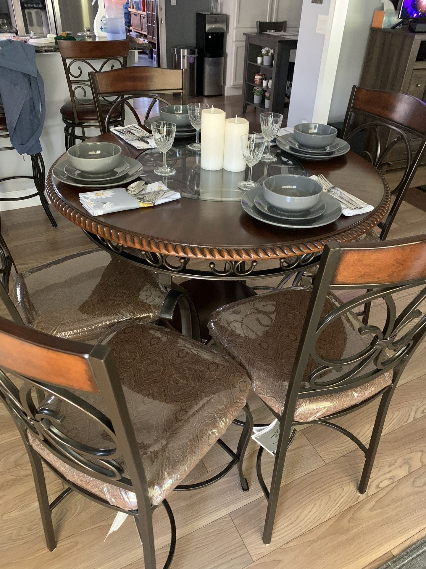 Brown Table & Chairs With Stools