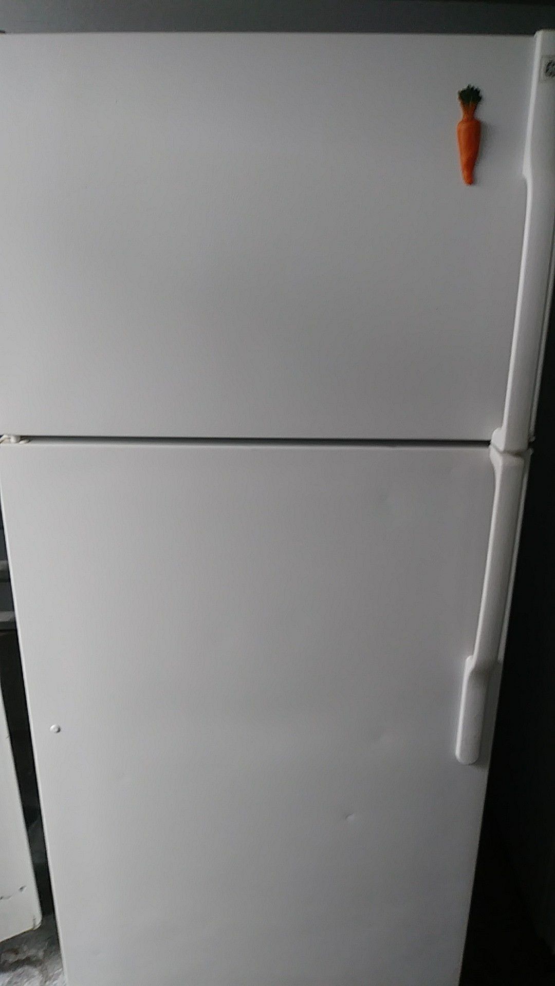 GE refrigerator