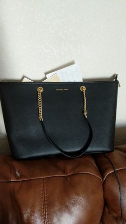 Michael Kors Jet Set Tote