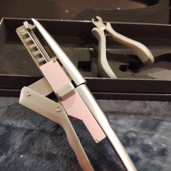 6D.  10 String Hair Extension Applicator