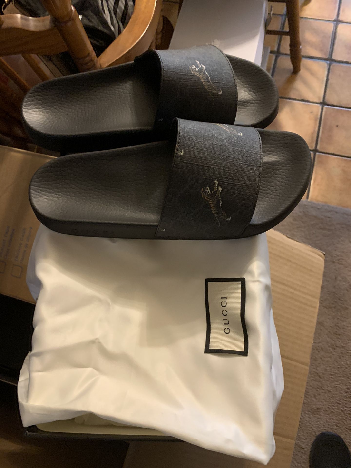 Gucci sandals size 8.5