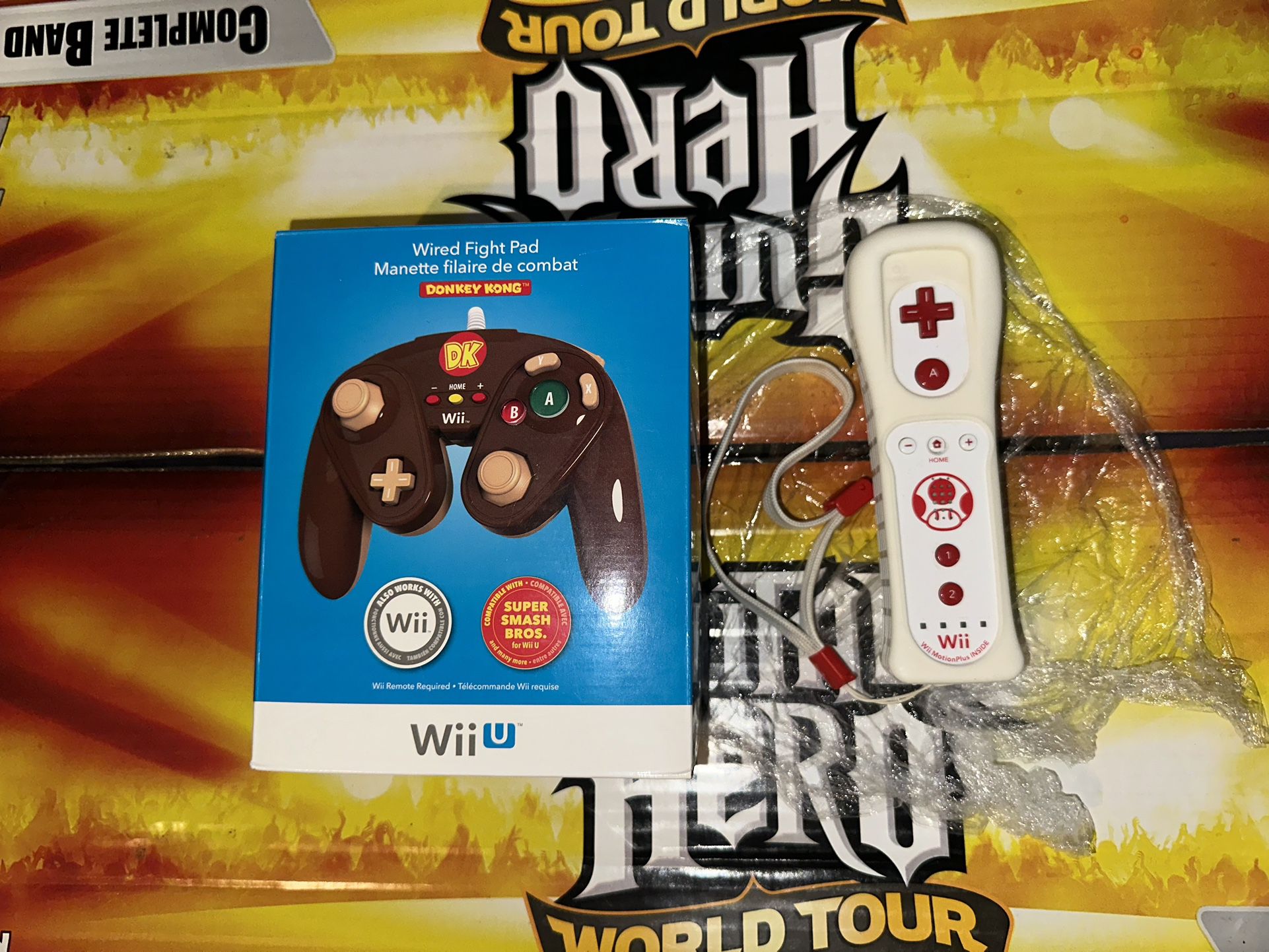 Wii Wii U Toad Remote & Donkey Kong Controller 