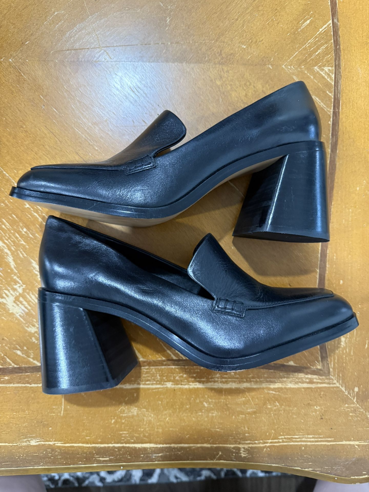 Vince Camuto Loafer Heels 9.5