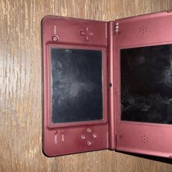 nintendo DS (no charger)