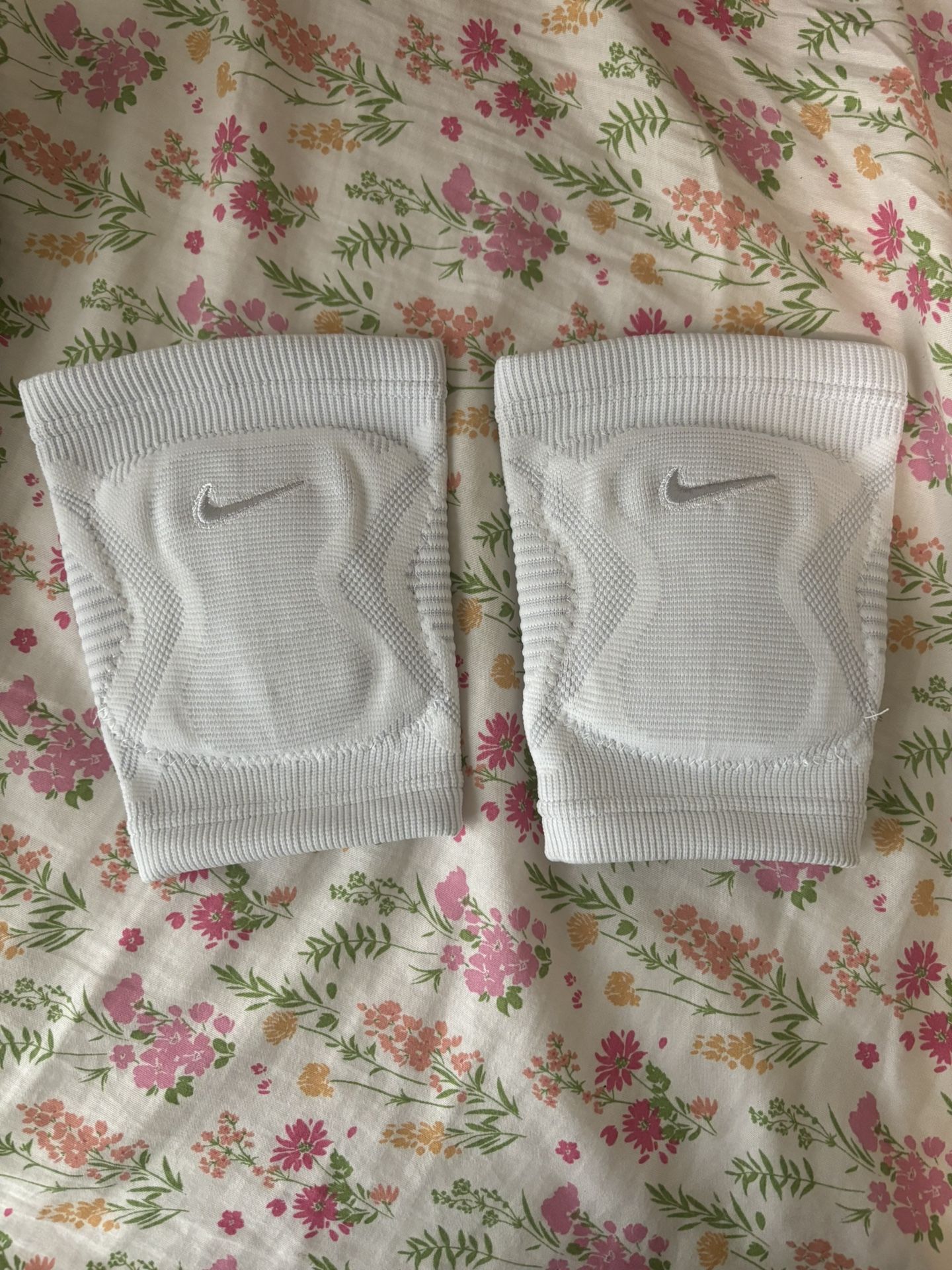 Nike Knee Pads