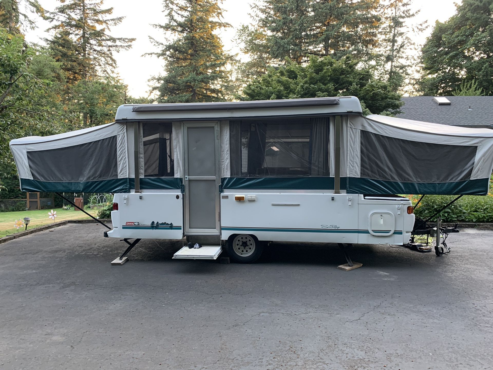 1997 Coleman/Fleetwood Sun Ridge Popup Camper - tent trailer, pop up