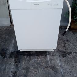  Frigidaire Dishwasher 
