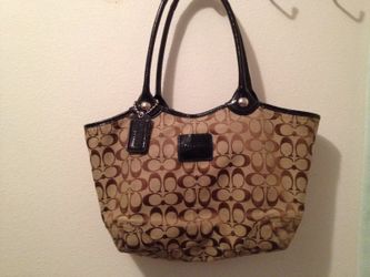 Coach purse/tote/handbag