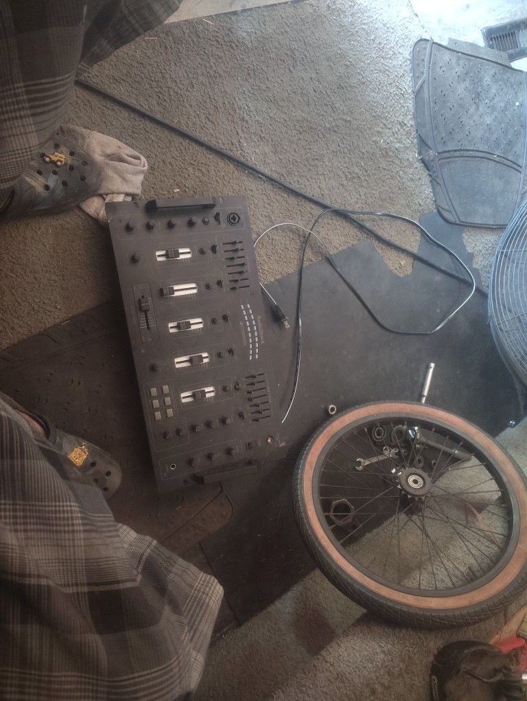 Before Channel Mixer Equalizer $50 Works Perfect No Lower Than 50