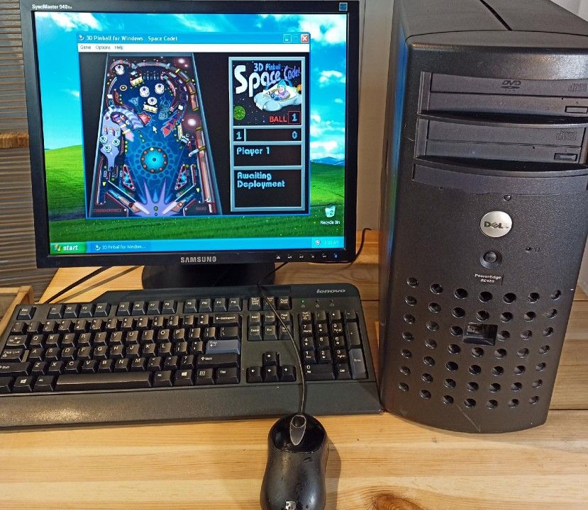 Vintage Refurbished Win Xp Dell Poweredge Computer Pc