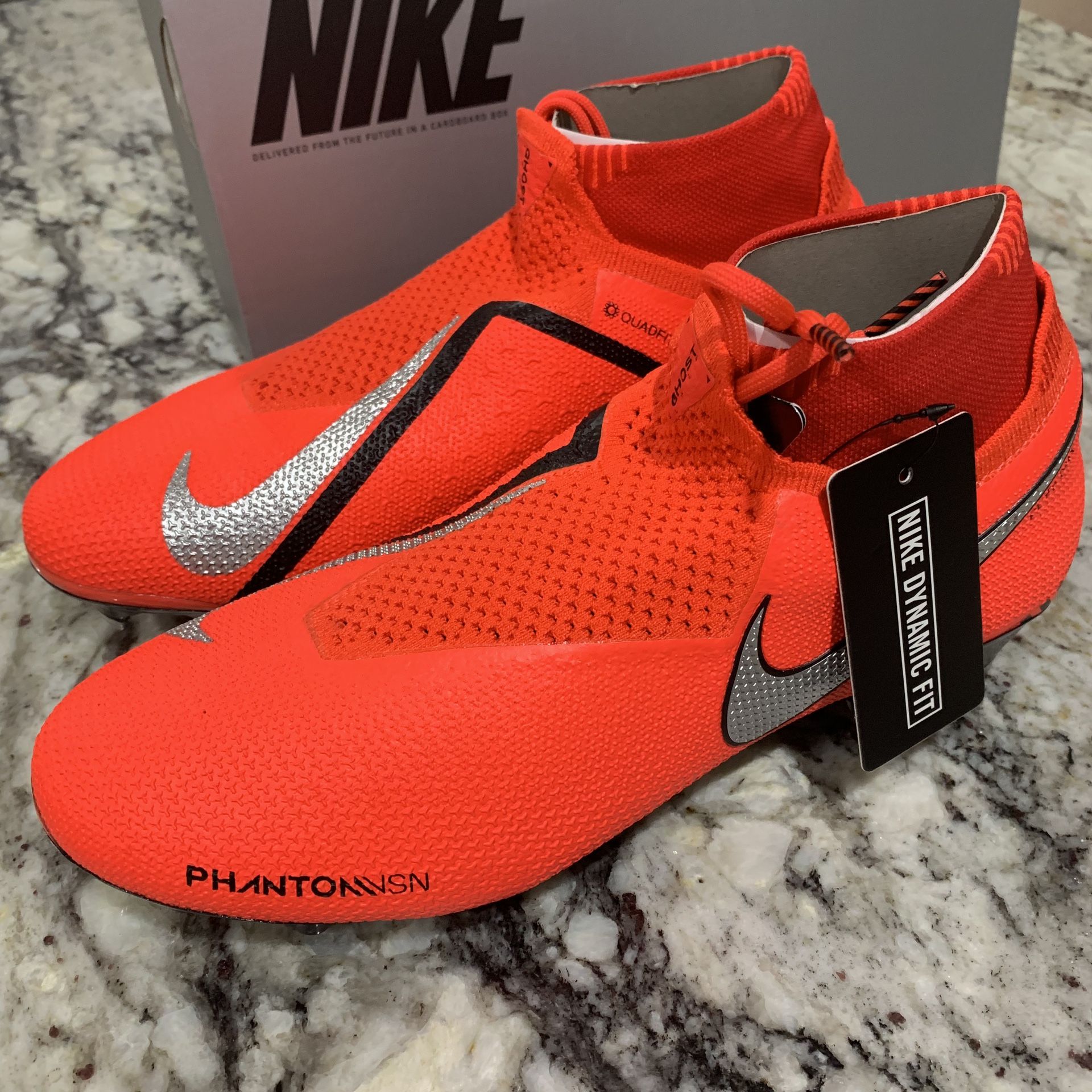 DS Nike Phantom Vision Elite DF FG Crimson Red Soccer Cleats Brand New with box and Dust Bag