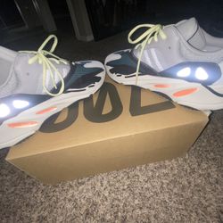 Yeezy 700