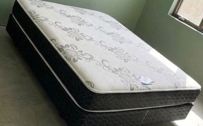 Deluxe brand Queen size set