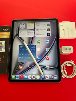 Apple IPad Air 13” (M2 chip / 2024 ) 128GB with Pen, keyboard & Accessories (100% battery) + warranty apple care +